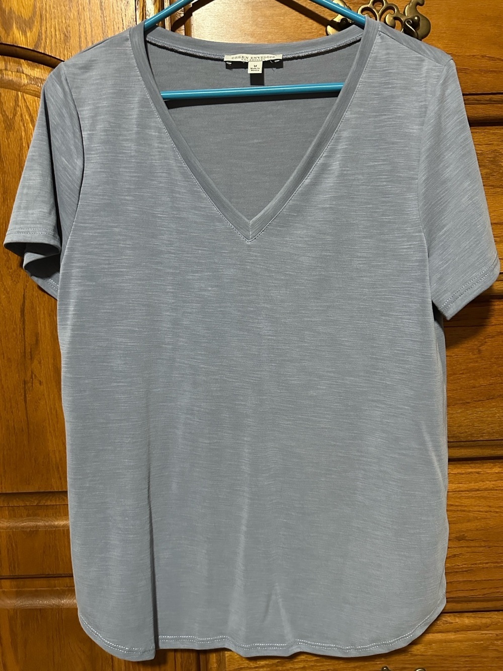 Blue V-Neck T-Shirt By Green Envelope - Size Medium